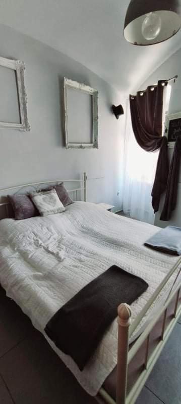 Godot Apartman Мишкольц Экстерьер фото