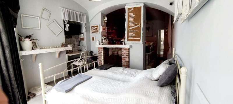 Godot Apartman Мишкольц Экстерьер фото